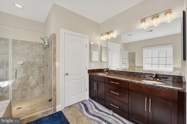 712 SENTRY SQ, Oxon Hill, MD 20745
