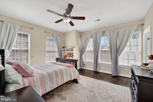 712 SENTRY SQ, Oxon Hill, MD 20745