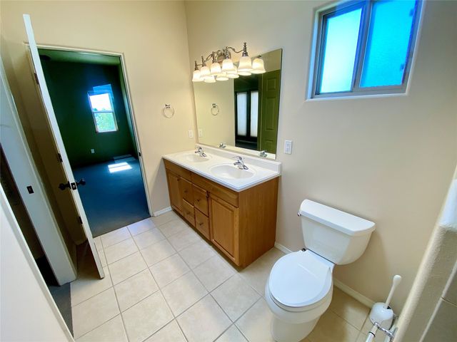 1554 moki Lane, Santa Fe, NM 87507