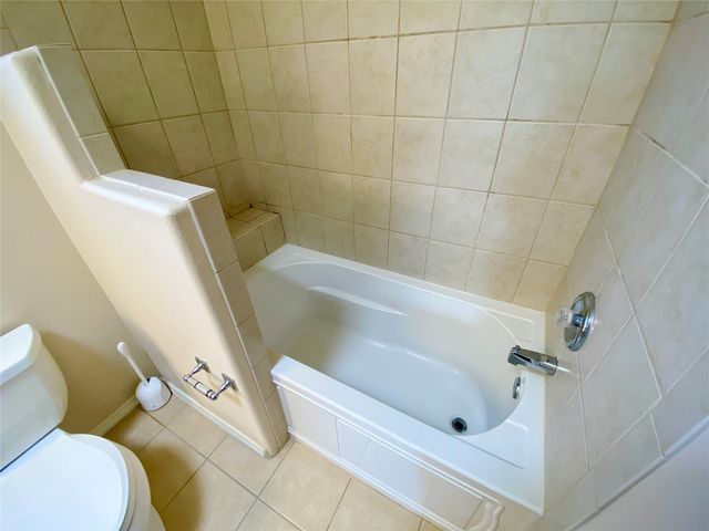 1554 moki Lane, Santa Fe, NM 87507