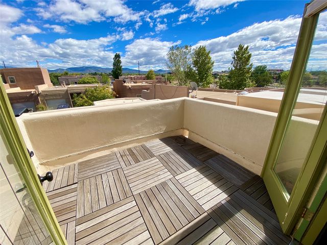 1554 moki Lane, Santa Fe, NM 87507