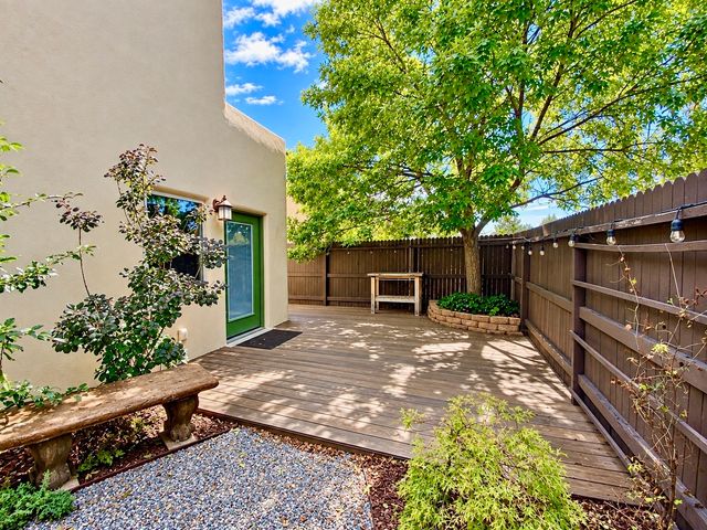 1554 moki Lane, Santa Fe, NM 87507