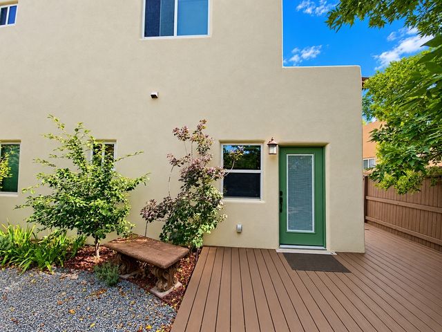 1554 moki Lane, Santa Fe, NM 87507