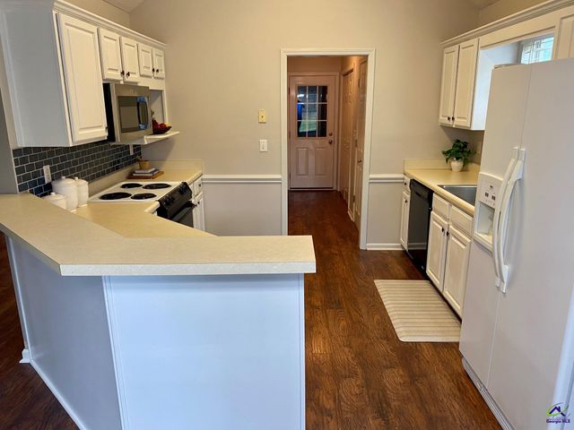 525 Sugarloaf Drive, Macon, GA 31204