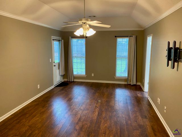 525 Sugarloaf Drive, Macon, GA 31204