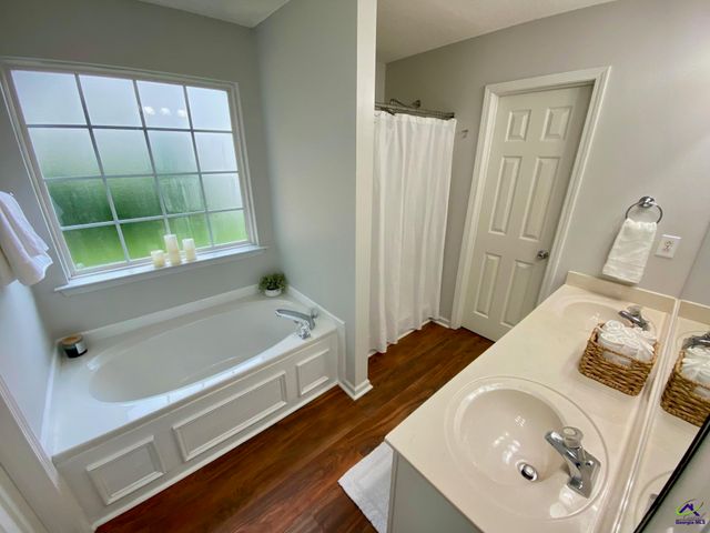 525 Sugarloaf Drive, Macon, GA 31204