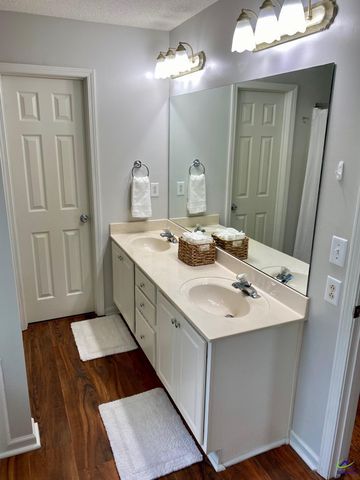 525 Sugarloaf Drive, Macon, GA 31204