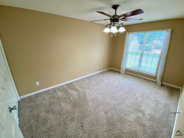 525 Sugarloaf Drive, Macon, GA 31204