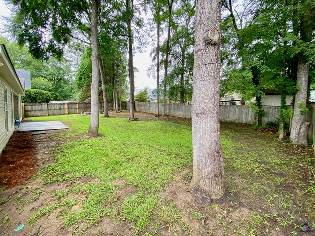 525 Sugarloaf Drive, Macon, GA 31204