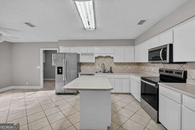 106 Timber Ridge Drive, Brunswick, GA 31525
