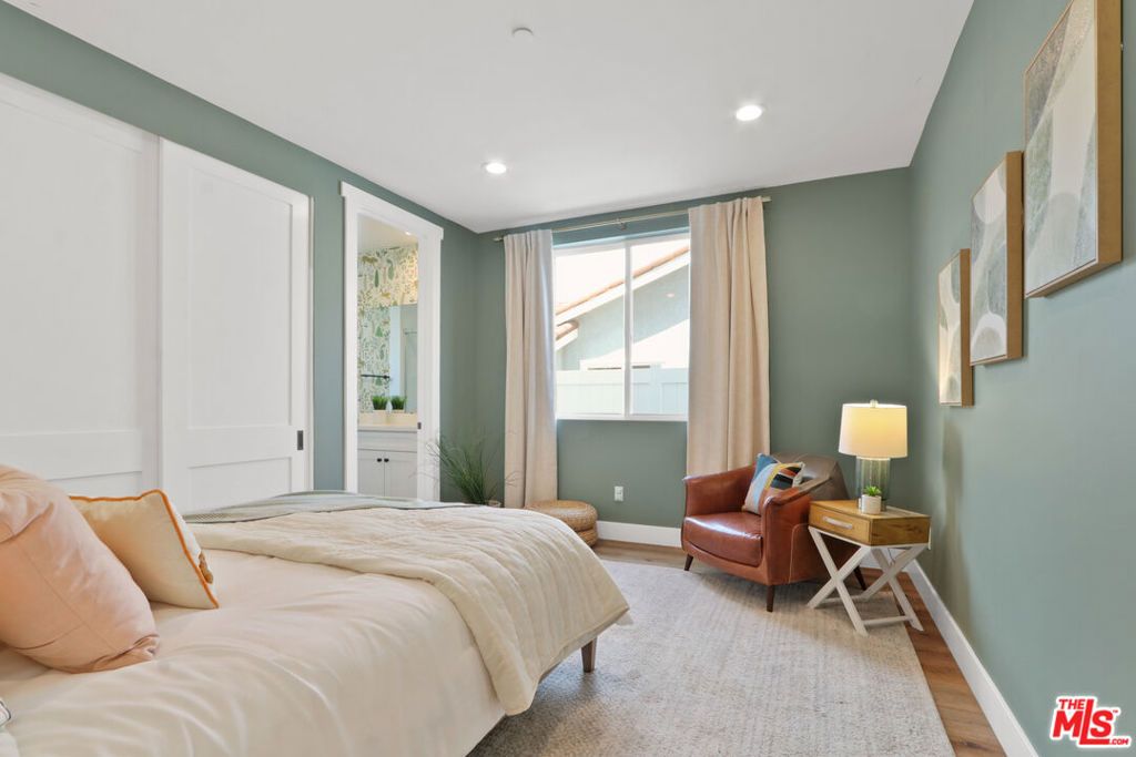 Image 14 of property listing at 4903 White Court, Torrance, CA 90503