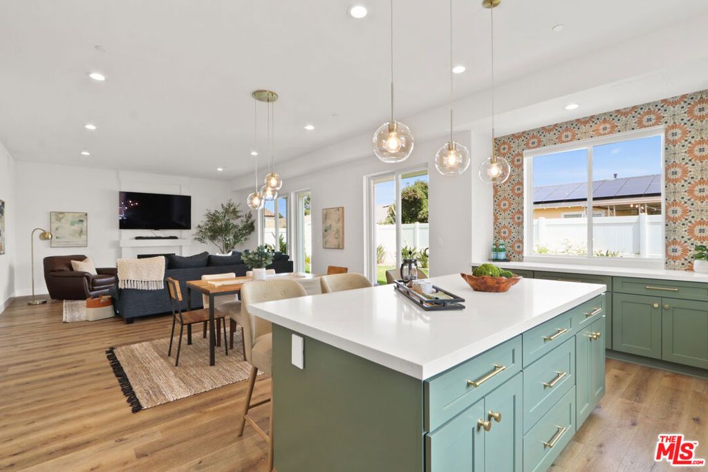 Image 22 of property listing at 4903 White Court, Torrance, CA 90503
