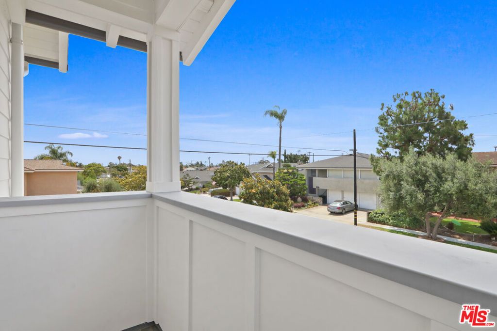 Image 38 of property listing at 4903 White Court, Torrance, CA 90503