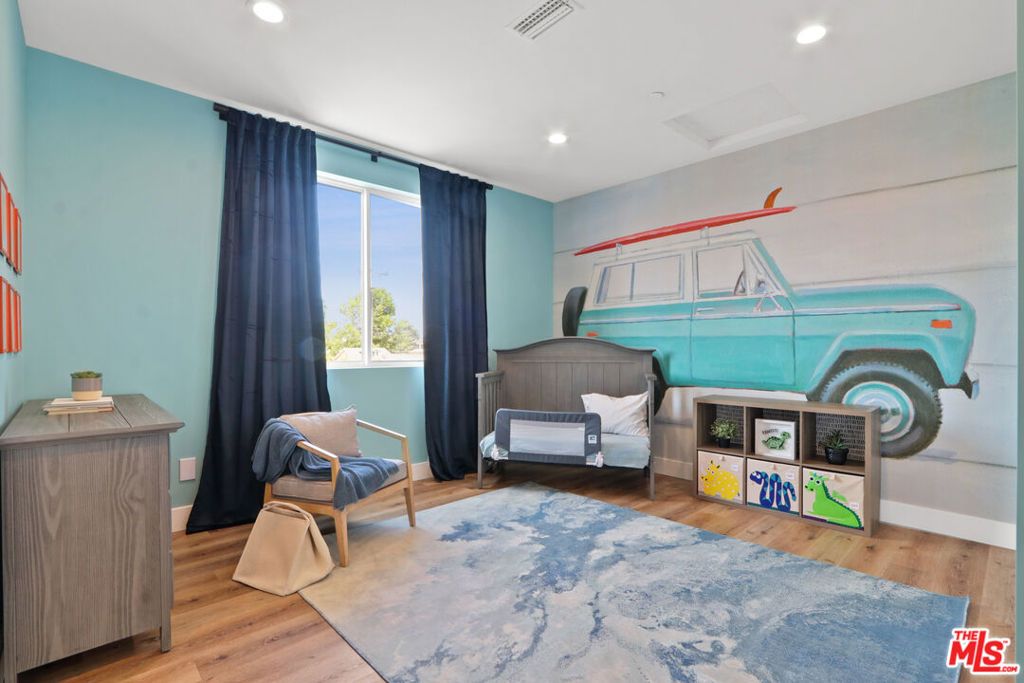 Image 39 of property listing at 4903 White Court, Torrance, CA 90503