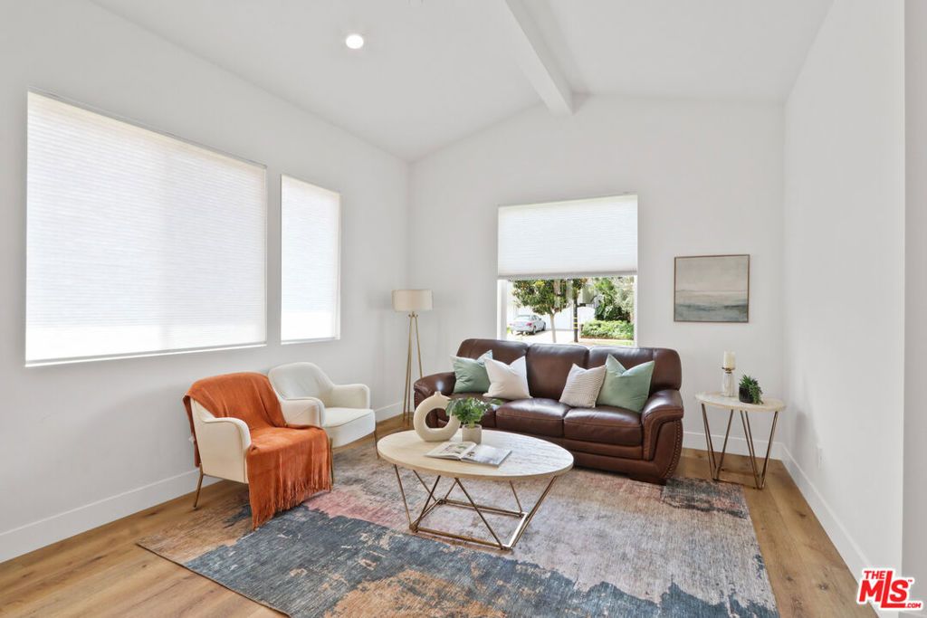 Image 8 of property listing at 4903 White Court, Torrance, CA 90503