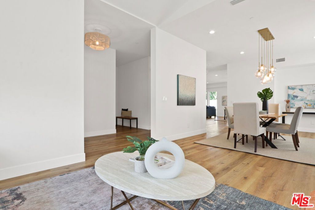 Image 9 of property listing at 4903 White Court, Torrance, CA 90503