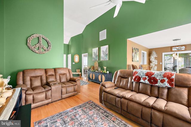1 LINKS LN, Berlin, MD 21811