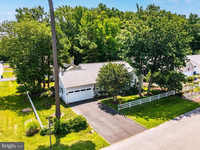 1 LINKS LN, Berlin, MD 21811