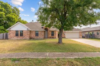 2516 Gerry Way Street, Lancaster, TX 75134