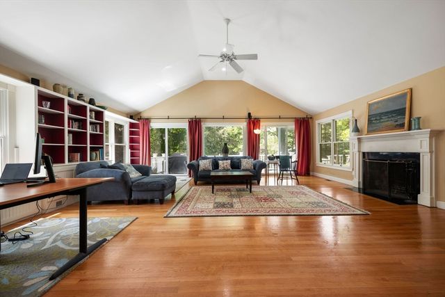 230 Follen Rd, Lexington, MA 02421