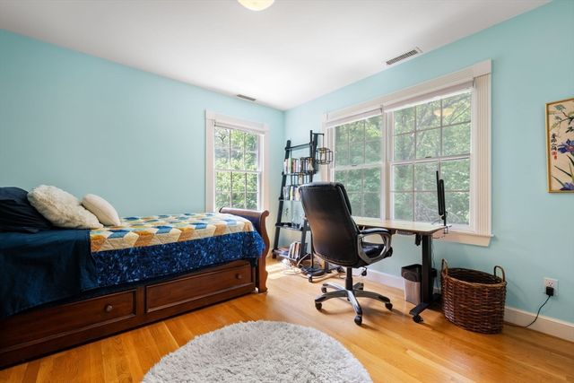 230 Follen Rd, Lexington, MA 02421