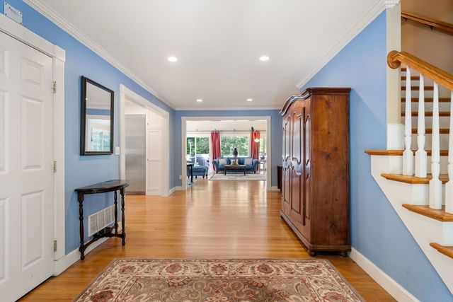 230 Follen Rd, Lexington, MA 02421