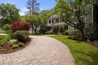 230 Follen Rd, Lexington, MA 02421