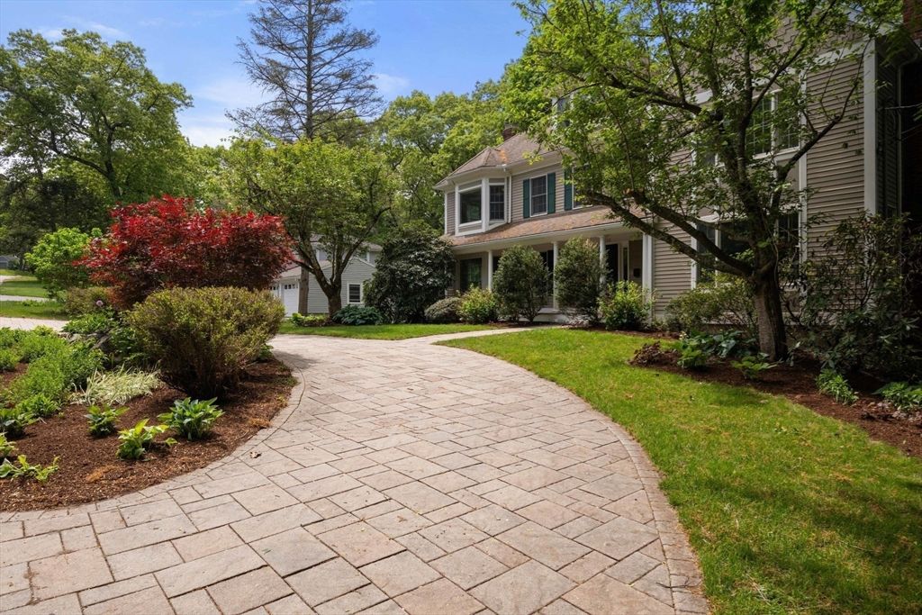 230 Follen Rd, Lexington, MA 02421