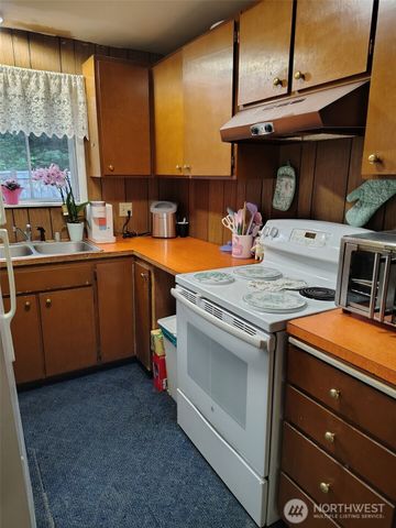 8504 Mahonia Court SE, Yelm, WA 98597