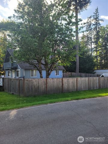 8504 Mahonia Court SE, Yelm, WA 98597