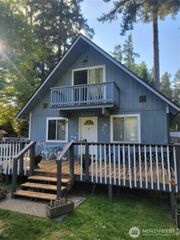 8504 Mahonia Court SE, Yelm, WA 98597