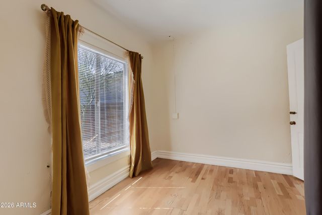 2518 N MITCHELL Street, Phoenix, AZ 85006