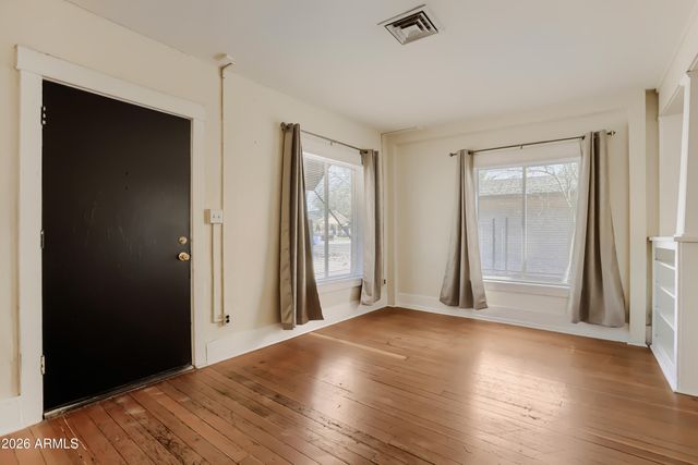2518 N MITCHELL Street, Phoenix, AZ 85006