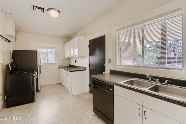 2518 N MITCHELL Street, Phoenix, AZ 85006