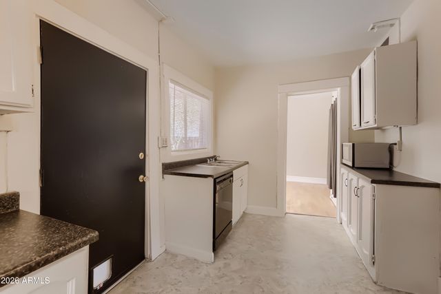 2518 N MITCHELL Street, Phoenix, AZ 85006