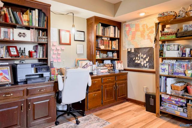 2219 Carleton Drive SW, Decatur, AL 35603