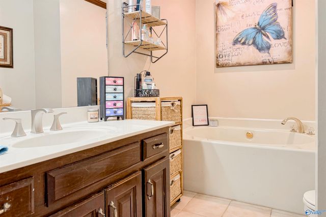 2219 Carleton Drive SW, Decatur, AL 35603