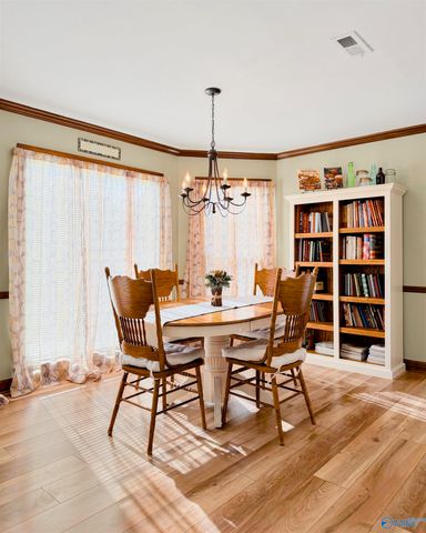 2219 Carleton Drive SW, Decatur, AL 35603