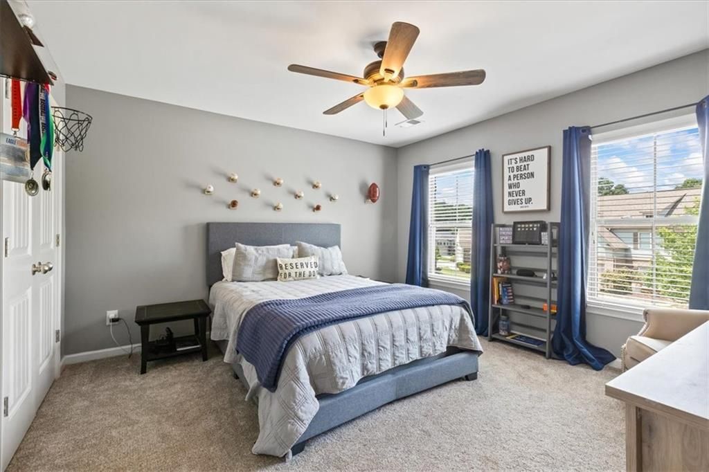 Image 34 of property listing at 4275 Hunters Walk Way, Cumming, GA 30028