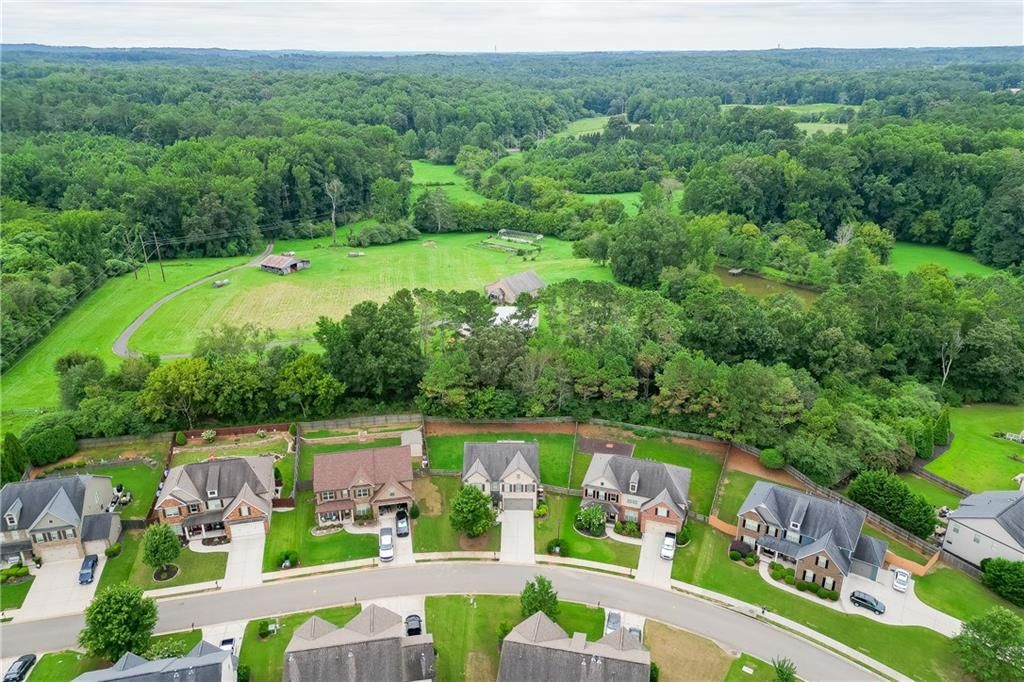 Image 48 of property listing at 4275 Hunters Walk Way, Cumming, GA 30028