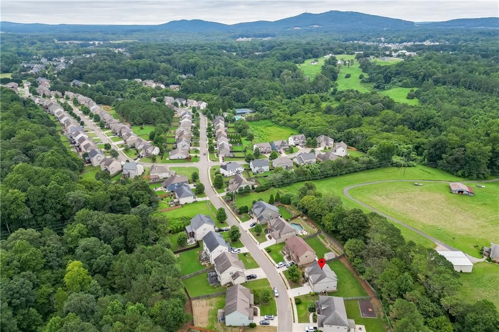 Image 49 of property listing at 4275 Hunters Walk Way, Cumming, GA 30028