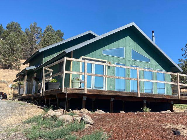 22579 Malin Cemetery Road, Malin, OR 97632