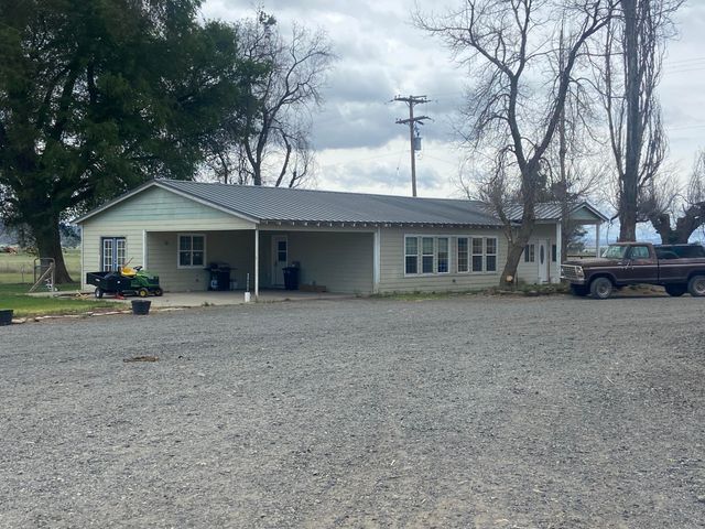 22579 Malin Cemetery Road, Malin, OR 97632