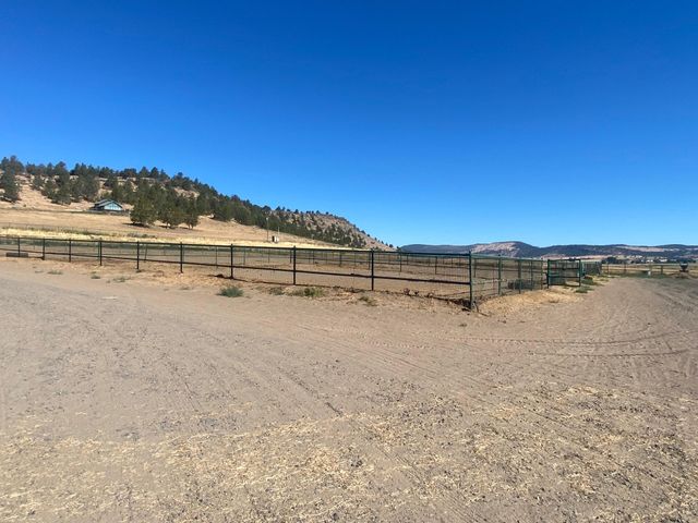 22579 Malin Cemetery Road, Malin, OR 97632