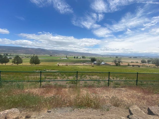 22579 Malin Cemetery Road, Malin, OR 97632