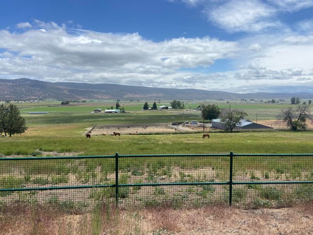 22579 Malin Cemetery Road, Malin, OR 97632