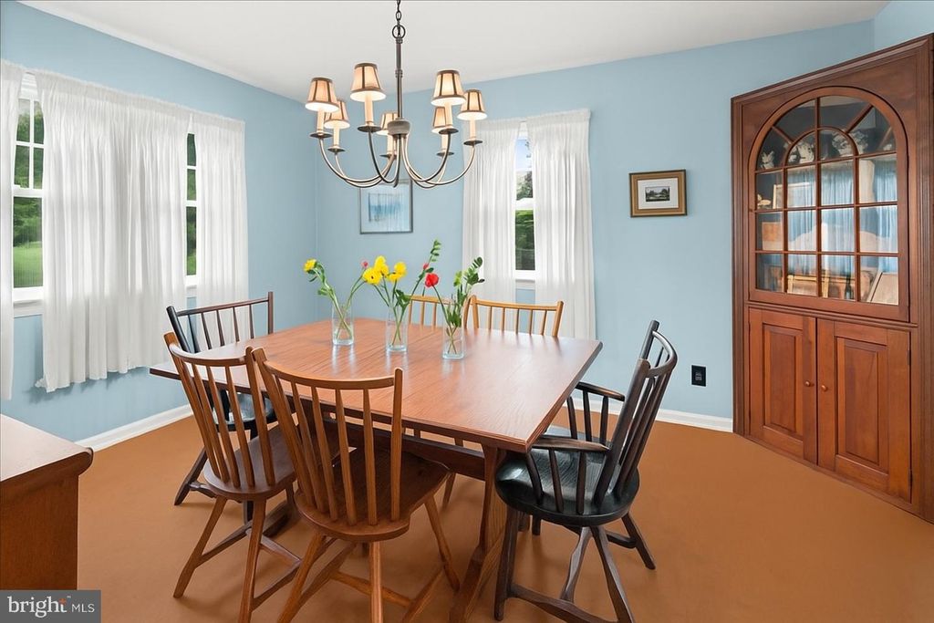 111 WELDON WAY, Pennington, NJ 08534