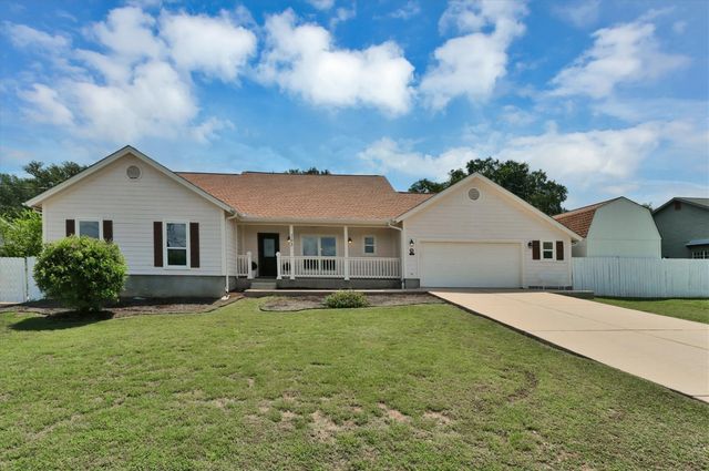 203 Dunkeld DR, Spicewood, TX 78669