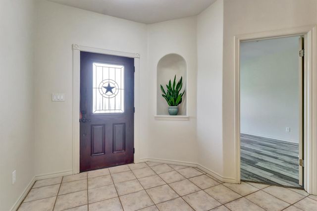 203 Dunkeld DR, Spicewood, TX 78669