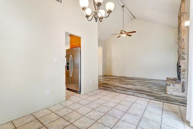 203 Dunkeld DR, Spicewood, TX 78669
